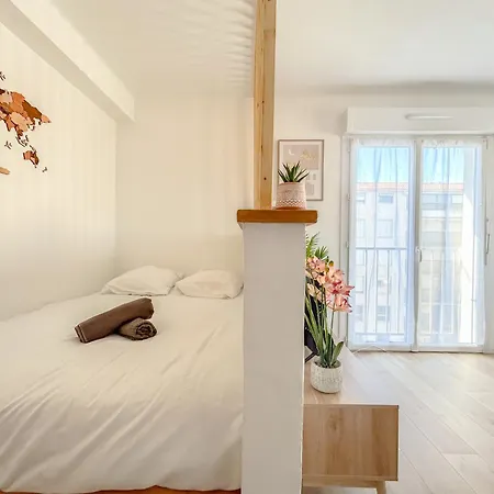 Avec Terrasse Et Parking A Saint-raphael