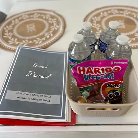 Lejlighed Avec Terrasse Et Parking A Saint-raphael *